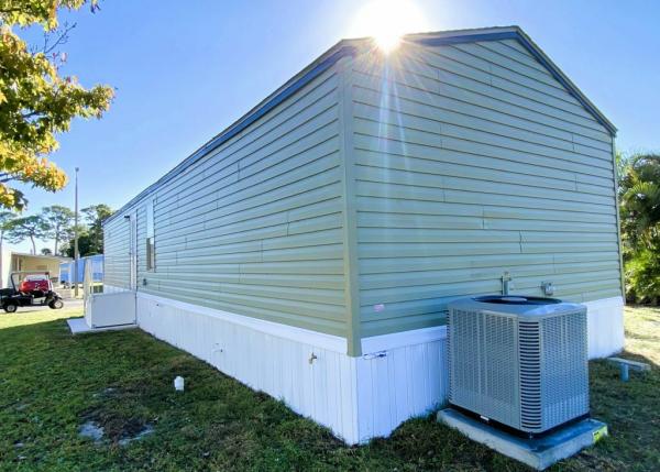 2025 Legacy Housing FG-H-1656-21FKA Manufactured Home