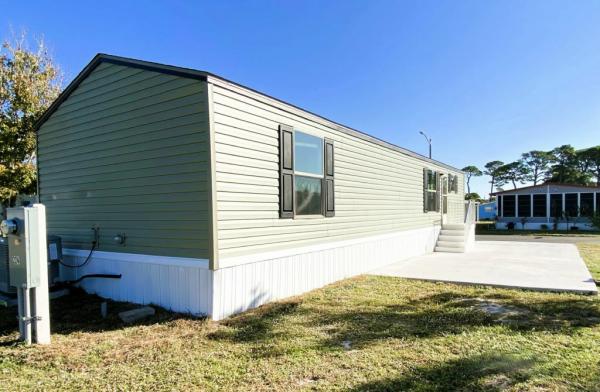 2025 Legacy Housing FG-H-1656-21FKA Manufactured Home