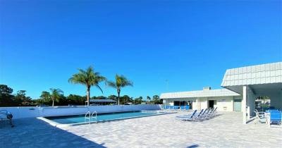 Photo 5 of 14 of home located at 224 W. Erie Drive Fort Pierce, FL 34946