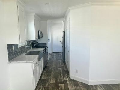 Photo 3 of 21 of home located at 40 Betty Dr Lake Placid, FL 33852