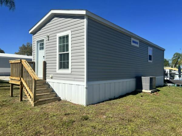 2023 Champion  LEGEND  Home