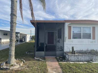 Photo 2 of 7 of home located at 66 Temple Circle Winter Haven, FL 33884