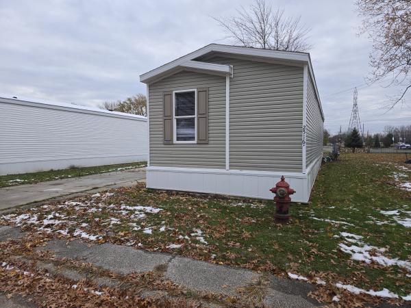 Photo 1 of 2 of home located at 2516 Apollo Drive Saginaw, MI 48601