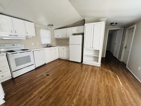 1998  Mobile Home For Sale