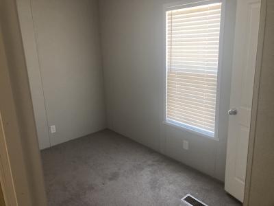 Photo 4 of 8 of home located at 160 Forrest Ave., Lot #20 Springfield, IL 62702