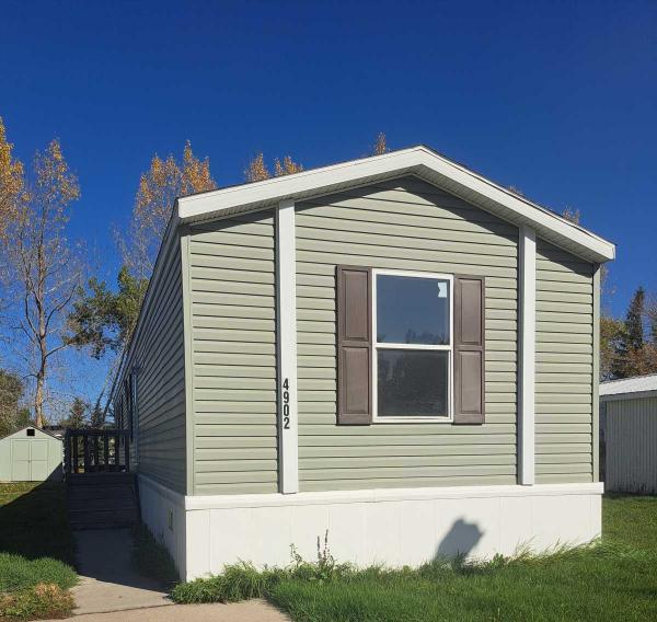 Photo 1 of 2 of home located at 4902 Golden Gate Drive Grand Forks, ND 58203