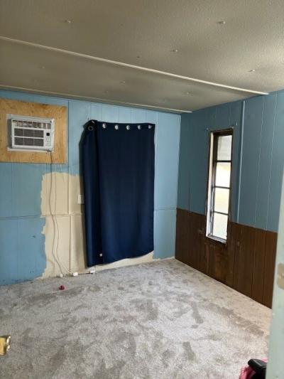 Photo 5 of 8 of home located at 6917 Versailles Ave #759 Sterling Heights, MI 48314