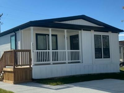 Photo 3 of 21 of home located at 25329 S Aztec Circle Flat Rock, MI 48134