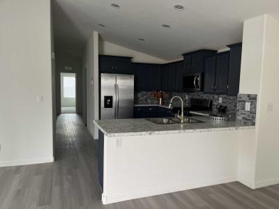 Photo 5 of 14 of home located at 2121 S Pantano Rd Unit 357 Tucson, AZ 85710