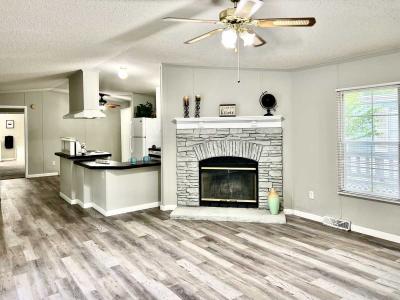 Photo 2 of 14 of home located at 5648 Hazel Dr Florence, KY 41042