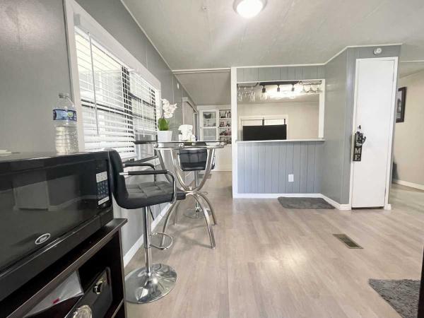  Mobile Home For Sale