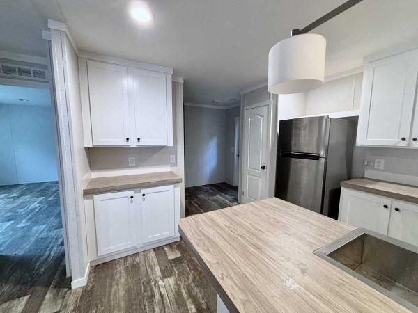 2023 Fleetwood Summit 24563U Mobile Home