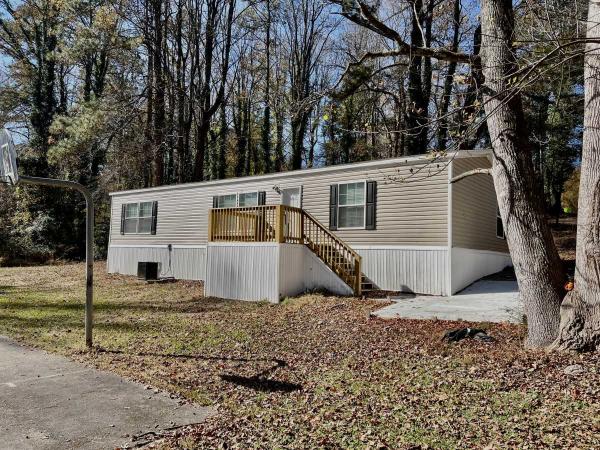 2023 Fleetwood Summit 24563U Mobile Home