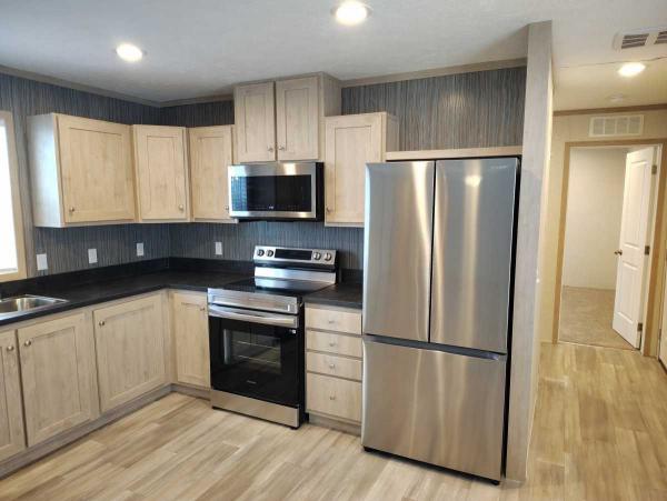 2025 Clayton Adrenaline 7616-4200 Manufactured Home