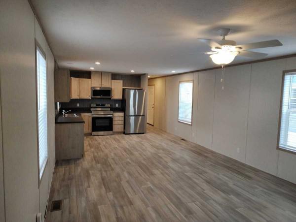 2025 Clayton Adrenaline 7616-4200 Manufactured Home