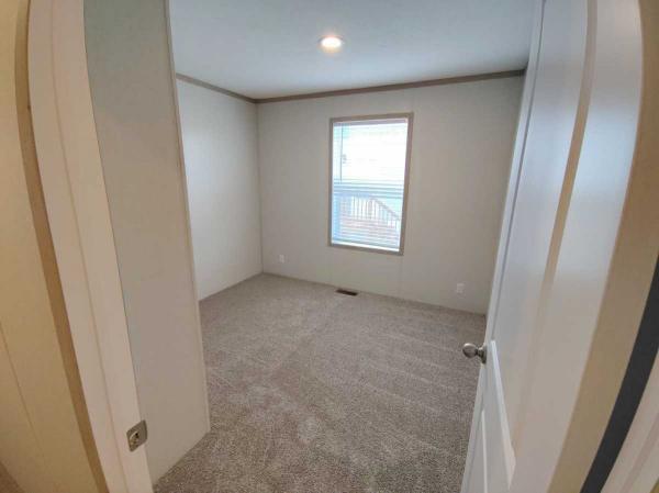 2025 Clayton Adrenaline 7616-4200 Manufactured Home