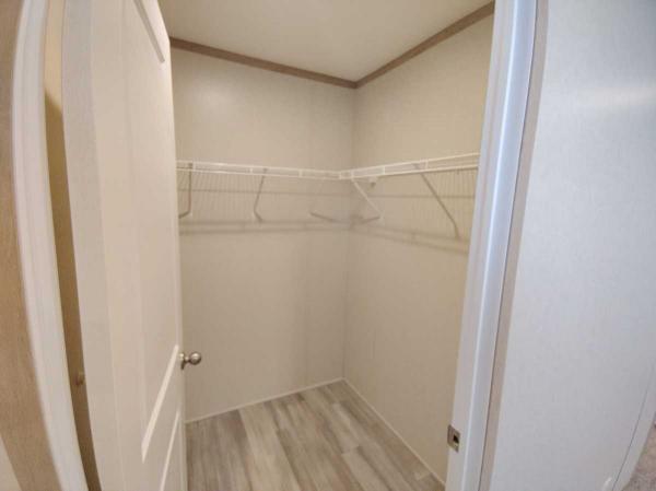 2025 Clayton Adrenaline 7616-4200 Manufactured Home