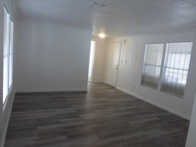 Photo 4 of 10 of home located at 2701 E. Utopia Road #212 Phoenix, AZ 85050