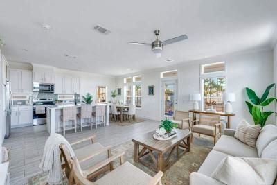 Photo 4 of 42 of home located at 12580 Flamingo Dr Lot #388 Fort Myers, FL 33908