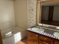 1998 Oakwood Manufactured Home