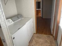 1998 Oakwood Manufactured Home