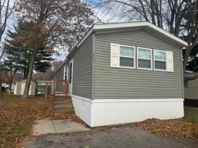 Photo 2 of 24 of home located at 4261 Grange Hall Rd #143 Holly, MI 48442