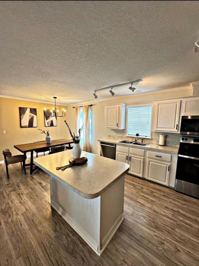 Photo 5 of 11 of home located at 501 Ridgeway Blvd Davenport, FL 33897