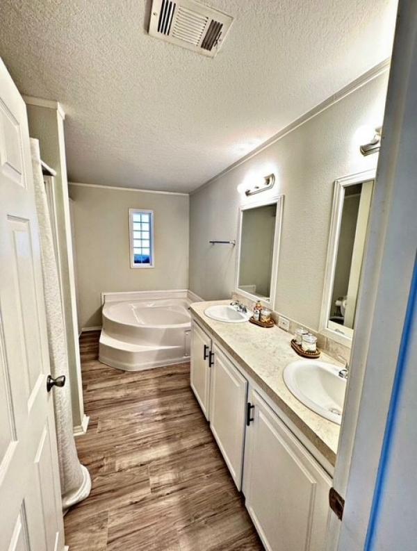 2017 Jacobsen IMLT-45213BSTRETCH Mobile Home