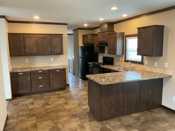 2015 Clayton 32SUN28523 Mobile Home