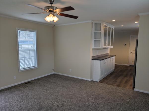 2020 Champion RA1670202 Mobile Home