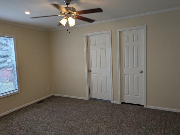 2020 Champion RA1670202 Mobile Home