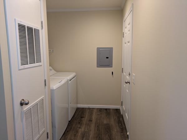 2020 Champion RA1670202 Mobile Home