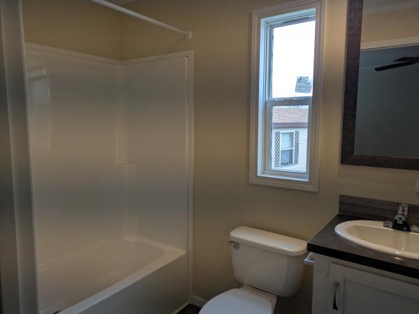 2020 Champion RA1670202 Mobile Home