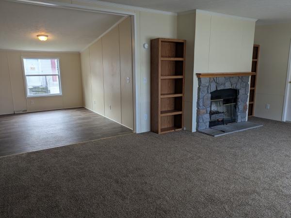 1999 Redman n/a Mobile Home