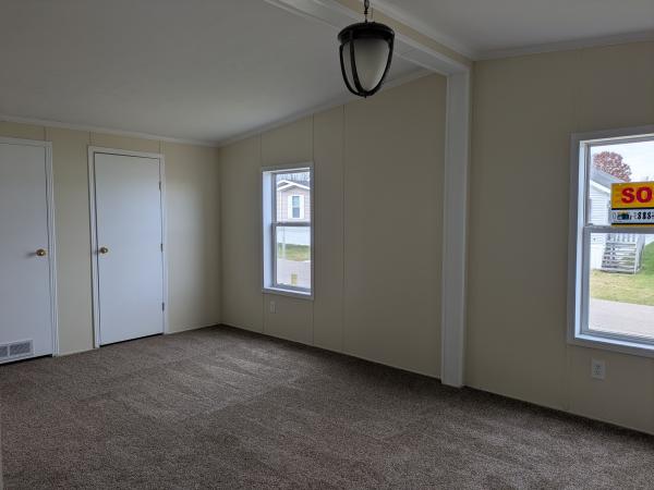 1999 Redman n/a Mobile Home