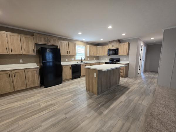 2026 Champion RAPB2860H32174-4BR Mobile Home