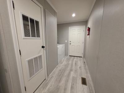 Photo 3 of 11 of home located at 291 Woods Court Flint, MI 48506