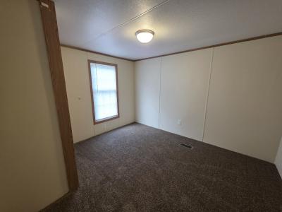 Photo 2 of 11 of home located at 299 Oak Lane Flint, MI 48506