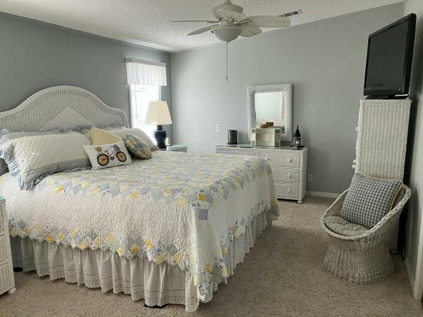 1993 Fleetwood Manufactured Home