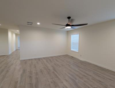 Photo 3 of 12 of home located at 1284 N 19th St 238 Philomath, OR 97370