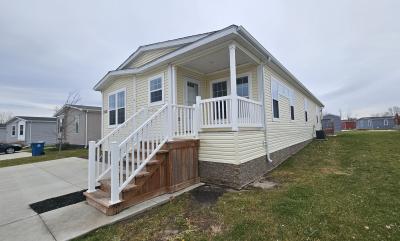 Photo 2 of 15 of home located at 6418 Scenic Way Fenton, MI 48430