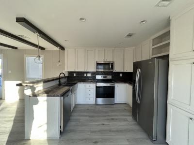 Photo 4 of 12 of home located at 7614 Back Nine Drive San Antonio, TX 78244