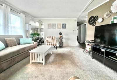 Photo 3 of 9 of home located at 7735 Parkway Blvd Hudson, FL 34667