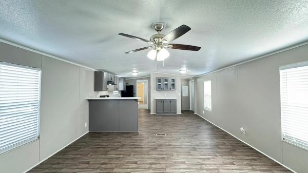 Photo 4 of 2 of home located at 11300 Us Hwy 271 #308 Tyler, TX 75708