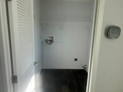 Photo 5 of 13 of home located at 8985 Normandy Blvd, #39 Jacksonville, FL 32221