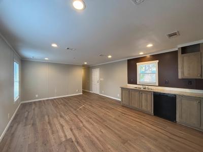 Photo 3 of 27 of home located at 231 Fryer #Fr231 Conroe, TX 77301