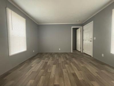 Photo 4 of 19 of home located at 57 Third St. #57 Dearborn Heights, MI 48127