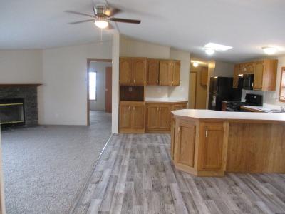 Photo 5 of 20 of home located at 23404 Arlington Dr Clinton Township, MI 48036