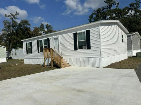 2025 Champion - Lake City Mobile Home For Sale