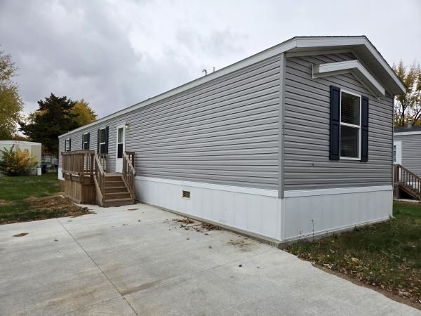 Photo 1 of 2 of home located at 217 Vermillion Est Pontiac, IL 61764